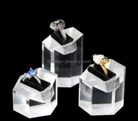 China acrylic supplier custom plexiglass jewelry ring display blocks RDJ-326