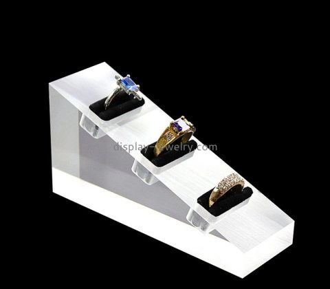 Perspex display supplier custom acrylic triangle block display stands for display rings RDJ-310