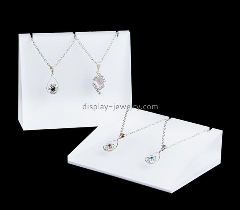 Acrylic stands manufacturer custom plexiglass necklace display block perspex jewelry display stand NDJ-813