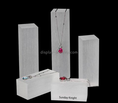 Custom wholesale brushed acrylic necklace display blocks NDJ-902