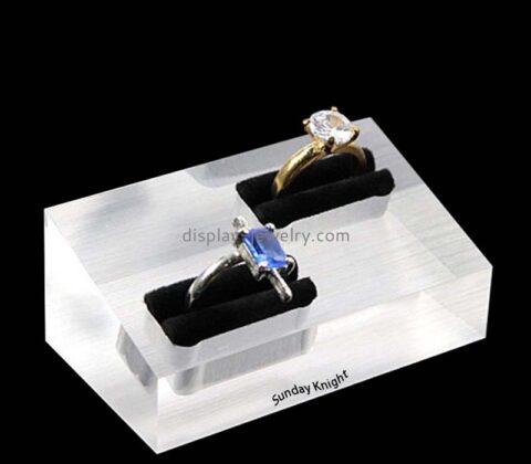 Custom wholesale acrylic wedding rings display blocks RDJ-363