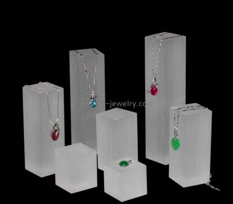 Custom wholesale acrylic necklaces display props NDJ-881