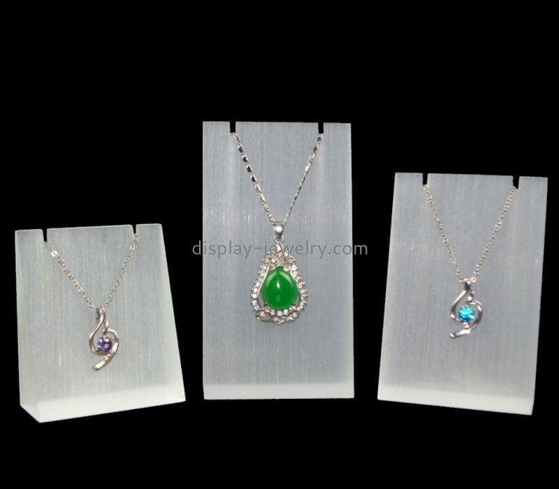 Plexiglass stand manufacturer custom acrylic jewellery display blocks perspex necklace display stands NDJ-818