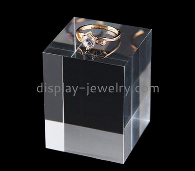 Custom acrylic ring display cube RDJ-273