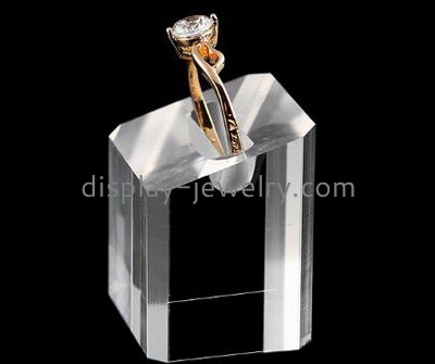 Plexiglass manufacturer wholesale personalised acrylic block ring stand RDJ-212