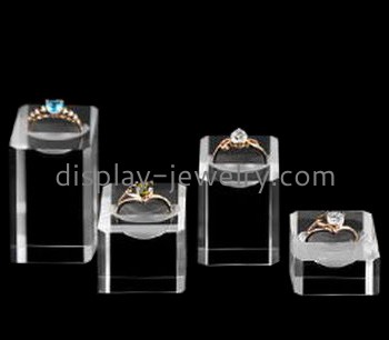 Perspex manufacturers customized acrylic cubes ring display stand JDK-211