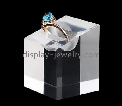 Acrylic suppliers customized clear acrylic blocks ring stand for display RDJ-200