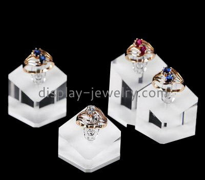 Plexiglass manufacturer customized acrylic designer ring holder RDJ-189