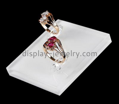 Jewelry display factory customized acrylic store unicorn ring holder display RDJ-169