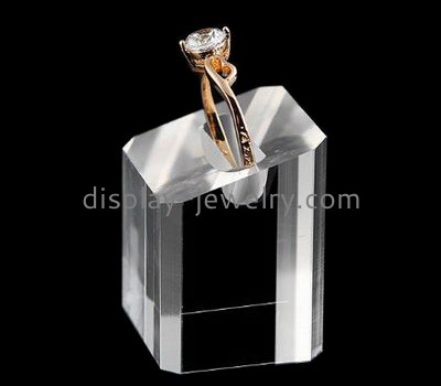 Jewelry display manufacturers customized acrylic glass block engagement ring holder RDJ-159