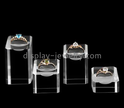 Jewelry display stands supplier customized acrylic plastic blocks ring display holder RDJ-146