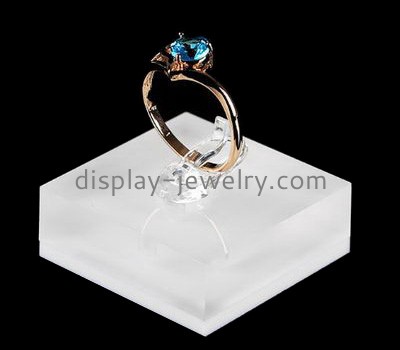 Jewelry display factory customized acrylic plastic ring display stands RDJ-142