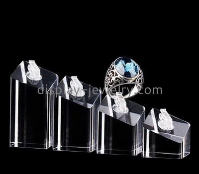 Custom design acrylic small plastic display stands table top display stands ringdisplay RDJ-035