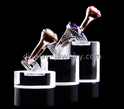 China perspex manufacturers custom design acrylic display jewelry ring stand RDJ-017