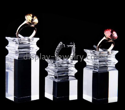 Hot sale acrylic fashion jewelry display stands acrylic display holder ring display RDJ-012