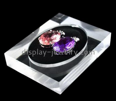 Jewelry display manufacturers customize perspex block pendant display ODJ-015