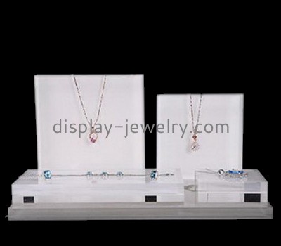 Customized acrylic jewelry display stand NDJ-428