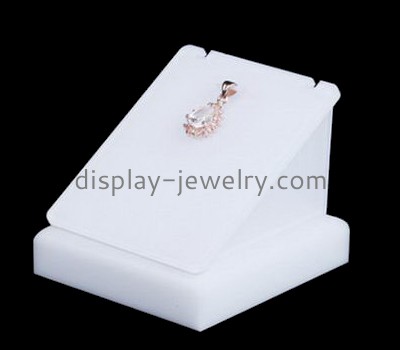 Customized acrylic jewelry holder for necklaces NDJ-407