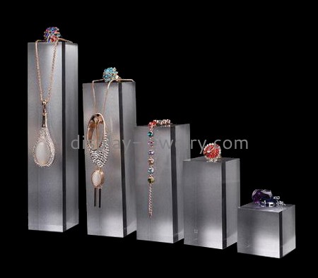 Acrylic factory custom perspex necklace holder stand NDJ-321