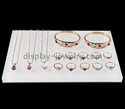 Jewelry display factory customized jewelery display long necklace organizer NDJ-279