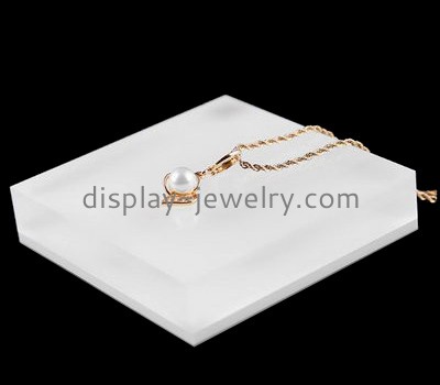 Jewelry display manufacturers customized plastic acrylic block necklace holder NDJ-267