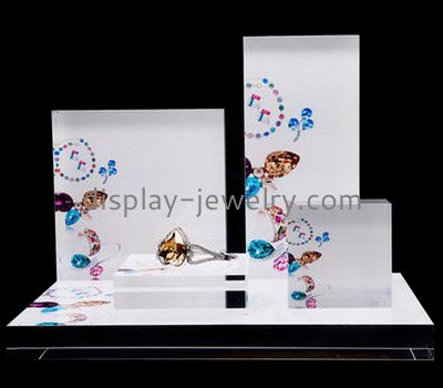 Custom jewelry necklace displays stands holders NDJ-135