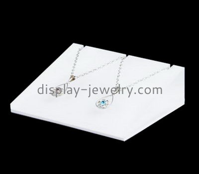 Custom retail acrylic displays jewelry display items white necklace holder NDJ-053