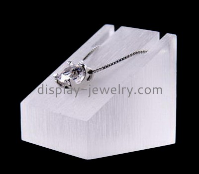 Factory wholesale necklace display stands perspex display cubes display stands for jewellery NDJ-030