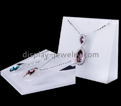 Custom acrylic display shelvesacrylic jewelry display stand jewelry display for necklaces NDJ-029