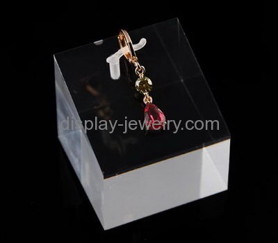 China acrylic manufacturer custom jewellery display blocks earring holders for sale EDJ-391