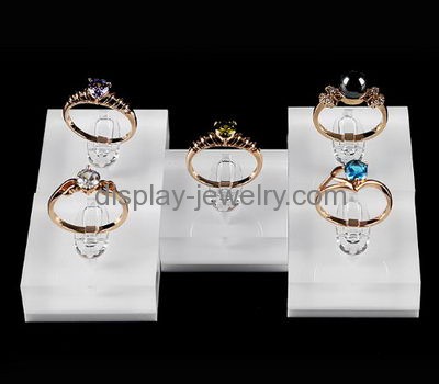 Jewelry display manufacturers customized acrylic ring display stand RDJ-175