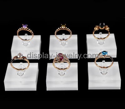 Store display manufacturers customized lucite jewelry small ring holder display RDJ-170