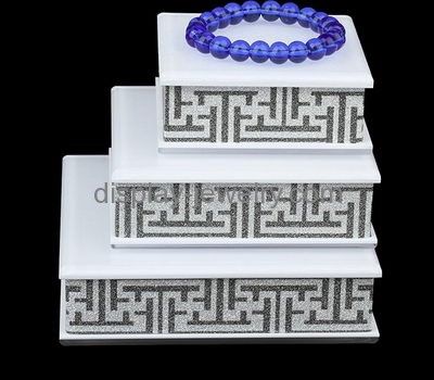 China acrylic items manufacturers custom acrylic store display racks bracelet jewelry display holders BDJ-037