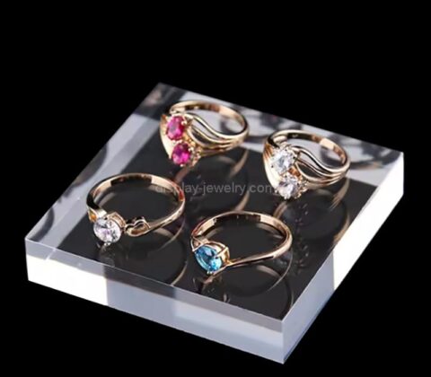 Wholesale custom acrylic retail rings display block